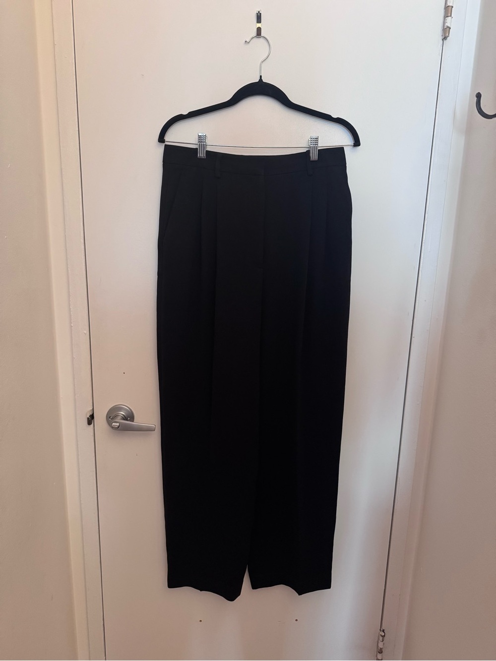 Tory Burch Black High Rise Wide Leg Pleated Pants Size 8